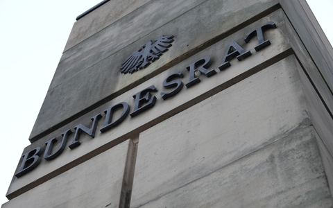 Stopp im Bundesrat: Die Länderkammer sagte vorerst Nein zur Entlastungsprämie. (Archivfoto) - Foto: Demy Becker/dpa