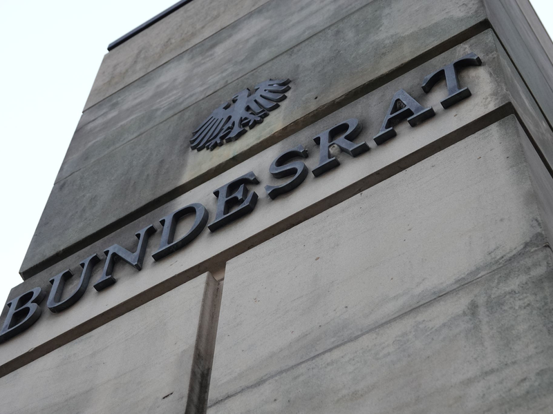 Stopp im Bundesrat: Die Länderkammer sagte vorerst Nein zur Entlastungsprämie. (Archivfoto) - Foto: Demy Becker/dpa
