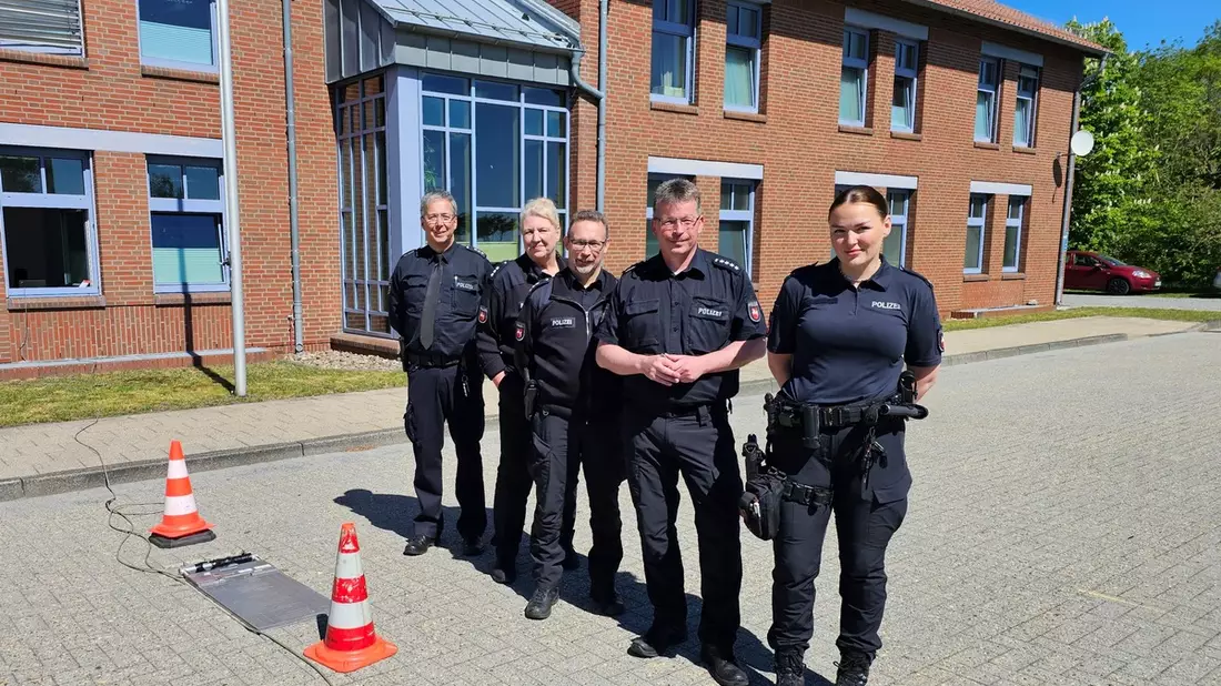 POL-LER: Kostenlose Wiegeaktion der Autobahnpolizei Leer für Wohnmobile und Wohnwagengespanne - Bild: presseportal.de