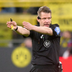 Schiedsrichter Patrick Ittrich leitete sein letztes Liga-Spiel.  - Foto: Bernd Thissen/dpa