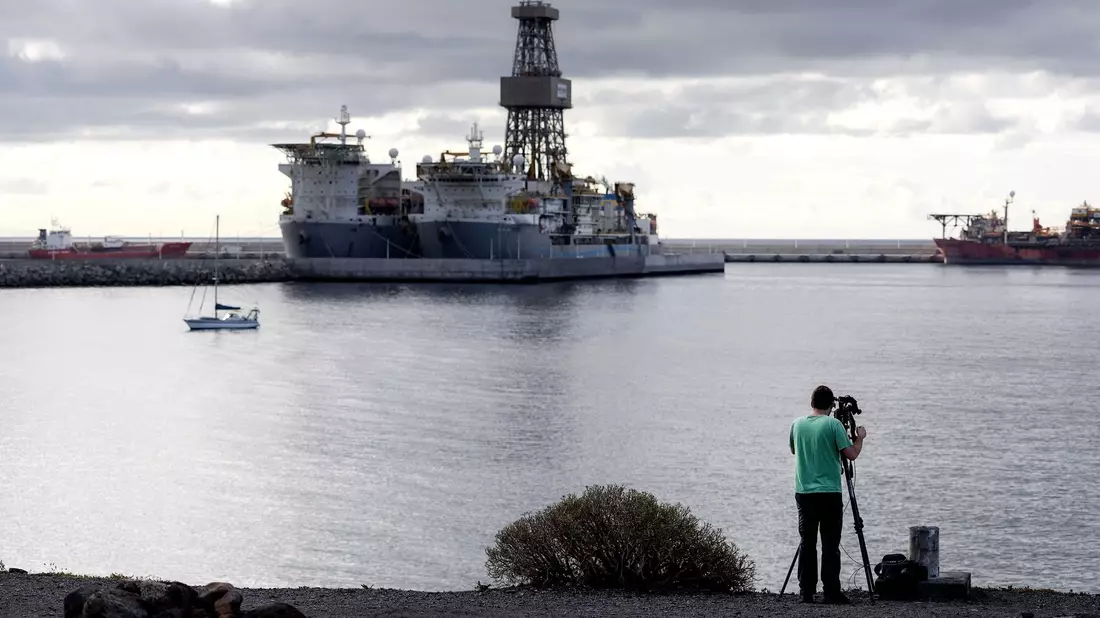Im Hafen von Granadilla soll die «Hondius» am Sonntagmorgen anlegen. - Bild: Ramon Van Flymen/ANP/dpa
