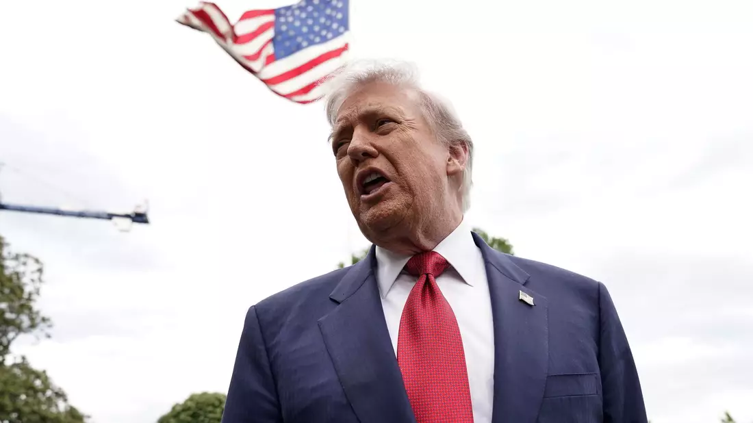 Trump wartet auf eine Antwort aus dem Iran.  - Bild: Jose Luis Magana/AP/dpa