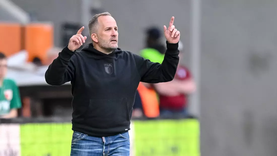 Bleibt Manuel Baum über den Sommer hinaus Augsburg-Trainer?  - Bild: Harry Langer/dpa