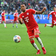 Michael Olise holte einen Strafstoß für die Bayern raus. - Foto: Swen Pförtner/dpa