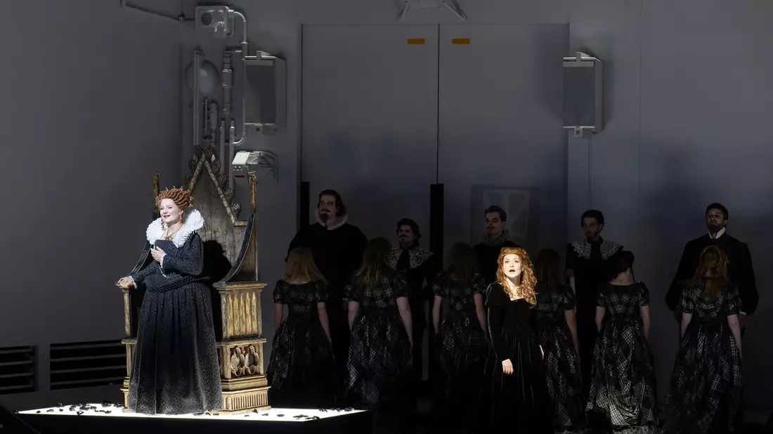 «Of One Blood»ist eine neue Oper über Mary Stuart und Elizabeth I.  - Bild: Monika Ritterhaus/Bayerische Staatsoper/dpa