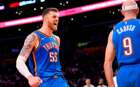 Mit den Oklahoma City Thunder weiter auf Erfolgskurs: Isaiah Hartenstein. - Foto: Mark J. Terrill/AP/dpa