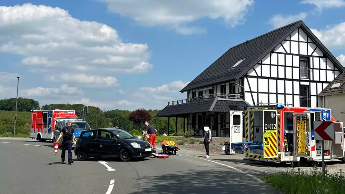 POL-GM: Zusammenstoß zwischen Auto und Motorrad - Bild: presseportal.de