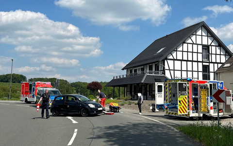 POL-GM: Zusammenstoß zwischen Auto und Motorrad - Foto: presseportal.de