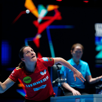 Sabine Winter verliert im WM-Halbfinale gegen die Japanerin Hina Hayata. - Foto: Jon Super/AP/dpa