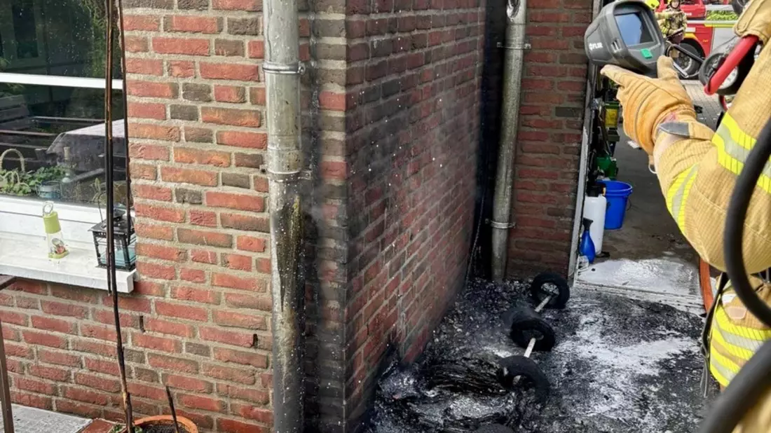 FW Ratingen: Mülltonnen gehen in Flammen auf - Bild: presseportal.de