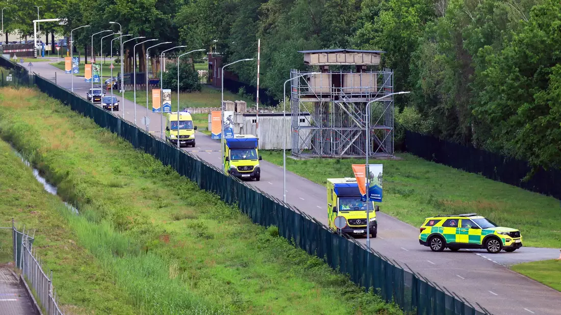 Die Passagiere, die nicht aus den Niederlanden stammen, werden von Eindhoven aus in ihre Heimatländer gebracht. - Bild: Christoph Reichwein/dpa