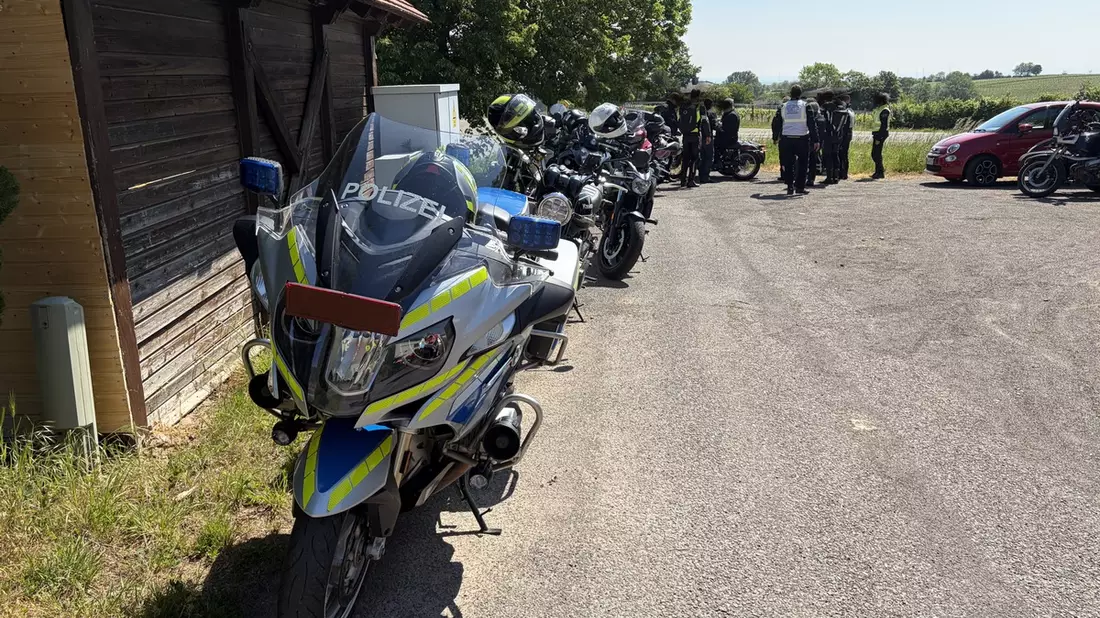 POL-PDLD: Präventionsveranstaltung Polizei Edenkoben - Unfallstellerundfahrt - Bild: presseportal.de