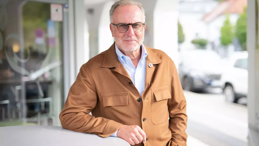 Karl-Heinz Rummenigge hat Änderungen beim Videobeweis vorgeschlagen. (Archivbild) - Bild: Lukas Barth/dpa