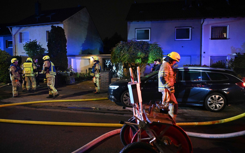 FW Pulheim: Garagenbrand in Pulheim-Brauweiler - Foto: presseportal.de