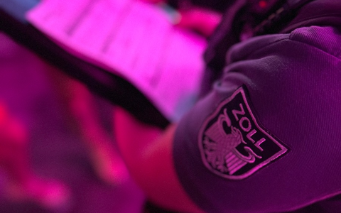 HZA-GI: Gießener Zöllner überprüften Massagesalon - illegale Prostitution aufgedeckt: zwei Festnahmen - Foto: presseportal.de