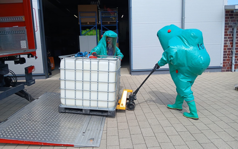 FW-OLL: Erster ABC-Einsatz-Lehrgang erfolgreich im Landkreis Oldenburg durchgeführt - Foto: presseportal.de