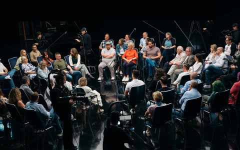 ARD-Dialog-Aktion: 84 Fremde. Ein Wochenende. Und die Frage: Wie gut können wir noch miteinander reden? - Foto: presseportal.de