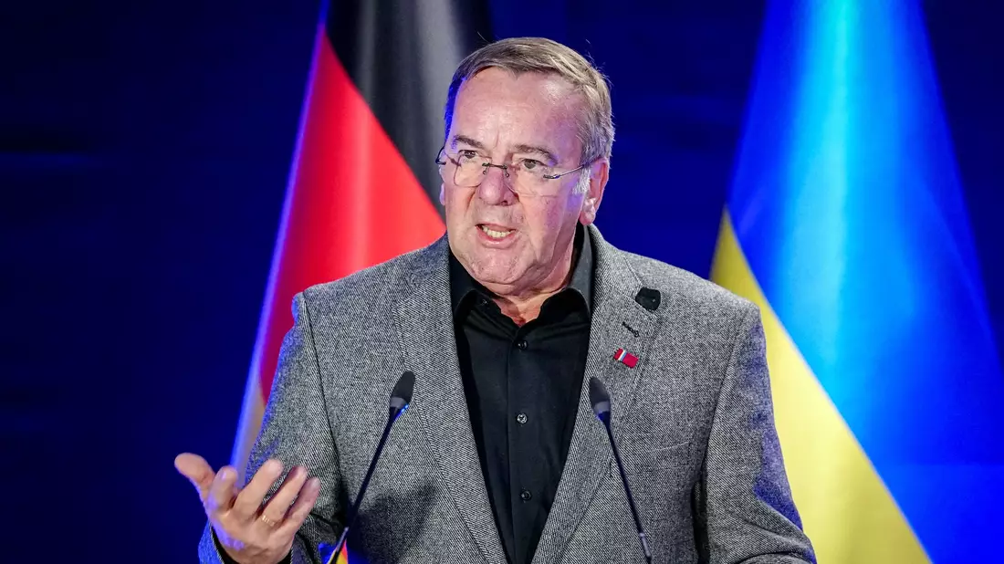 Pistorius äußerte sich skeptisch zu Äußerungen des russischen Präsidenten Wladimir Putin, der Krieg gegen die Ukraine neige sich einem Ende zu. - Bild: Kay Nietfeld/dpa