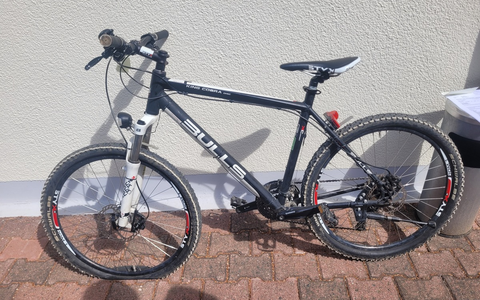 Mittelhessen: WETTERAUKREIS: + Wem gehört das Mountainbike? + Einbruchsversuch scheitert an Tür + Einstieg durchs Fenster + Einbruch in Gartencenter + Trickdieb schnappt sich Geldbörse + In Kita eingedrungen + - Foto: presseportal.de