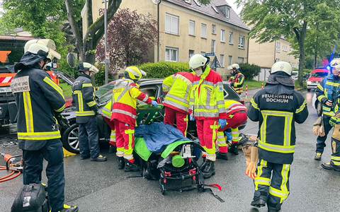 FW-BO: Verkehrsunfall mit eingeklemmter Person - Foto: presseportal.de