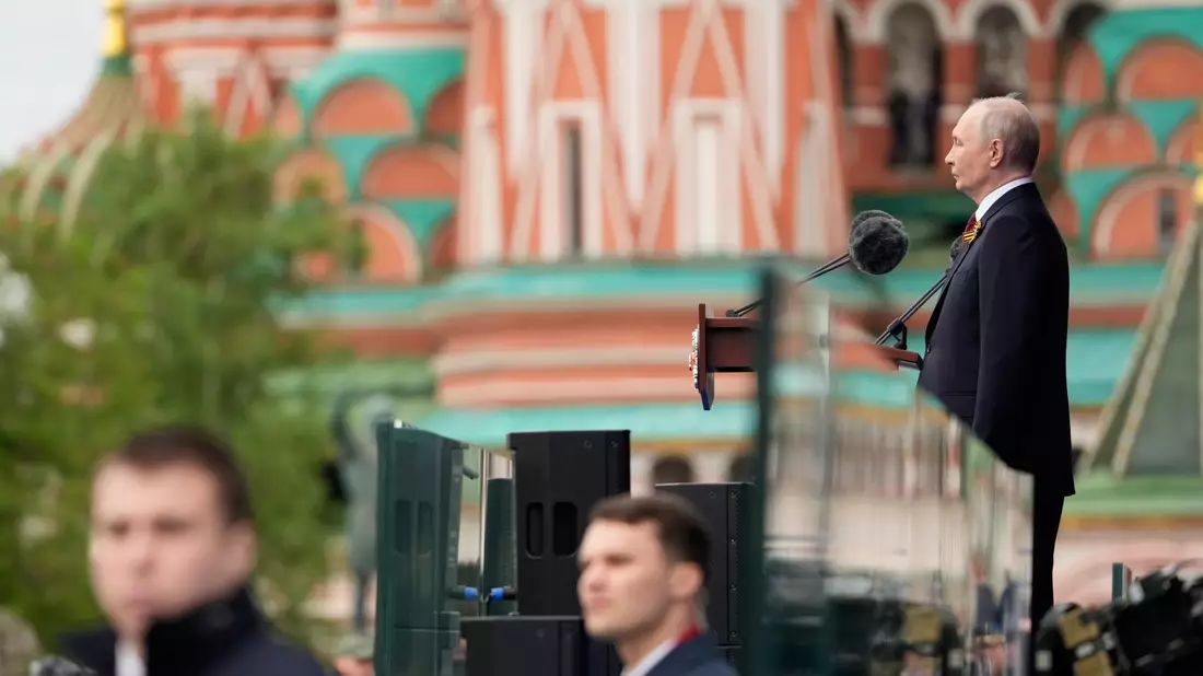 Putin wollte ukrainische Drohnenangriffe bei der Parade zum Tag des Sieges unbedingt vermeiden. (Archivbild) - Bild: Pavel Bednyakov/Pool AP/AP/dpa