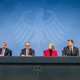 Wie gut versteht sich dieses Quartett heute? (Archivbild) - Foto: Michael Kappeler/dpa