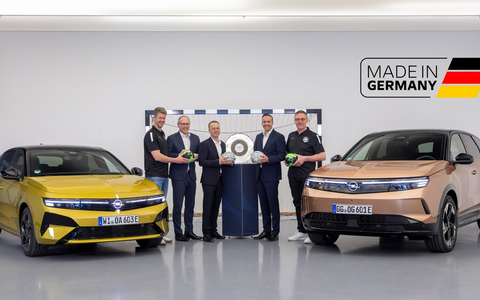Opel wird strategischer Partner der Handball-Frauen- und Männer-Nationalmannschaft und neuer Namensgeber der Handball-Bundesliga - Foto: presseportal.de