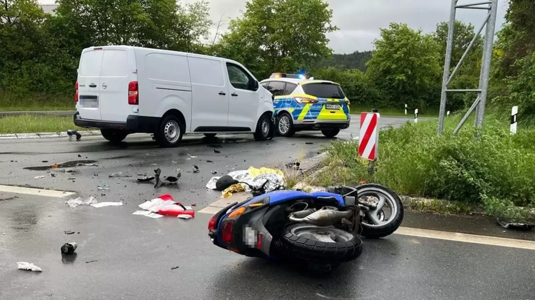 POL-HX: Moped-Fahrer bei Unfall schwer verletzt - Bild: presseportal.de