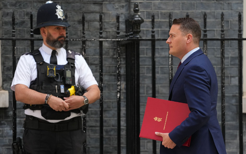 Wird Gesundheitsminister Wes Streeting Regierungschef Starmer herausfordern? - Foto: Kirsty Wigglesworth/AP/dpa