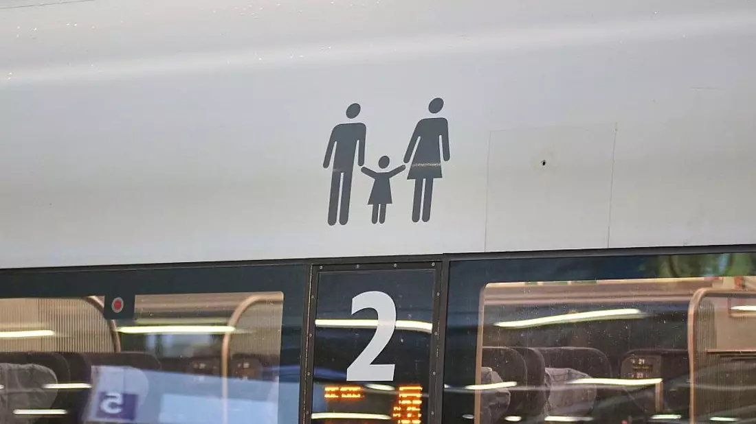 Familienabteil bei der Deutschen Bahn (Archiv) - Bild: via dts Nachrichtenagentur