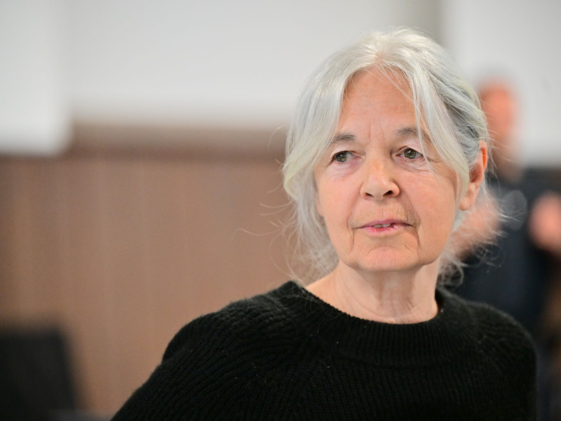 Daniela Klette verteidigte in ihrem Schlussvortrag ihr Leben im Untergrund. - Foto: Sina Schuldt/dpa
