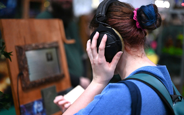 Zum Zauberlehrling Harry Potter kommt eine neue Hörbuchproduktion. (Symbolbild) - Foto: Jennifer Brückner/dpa