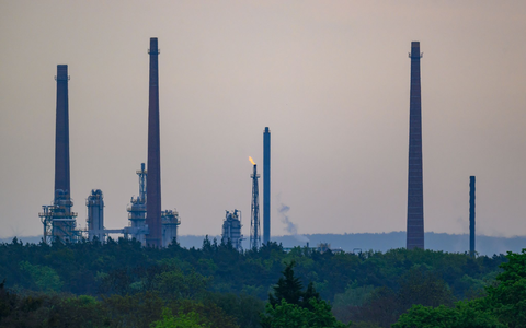 Deutschlands Wirtschaft erlebt angesichts der angespannten Konjunktur schwere Zeiten. (Symbolbild) - Foto: Patrick Pleul/dpa