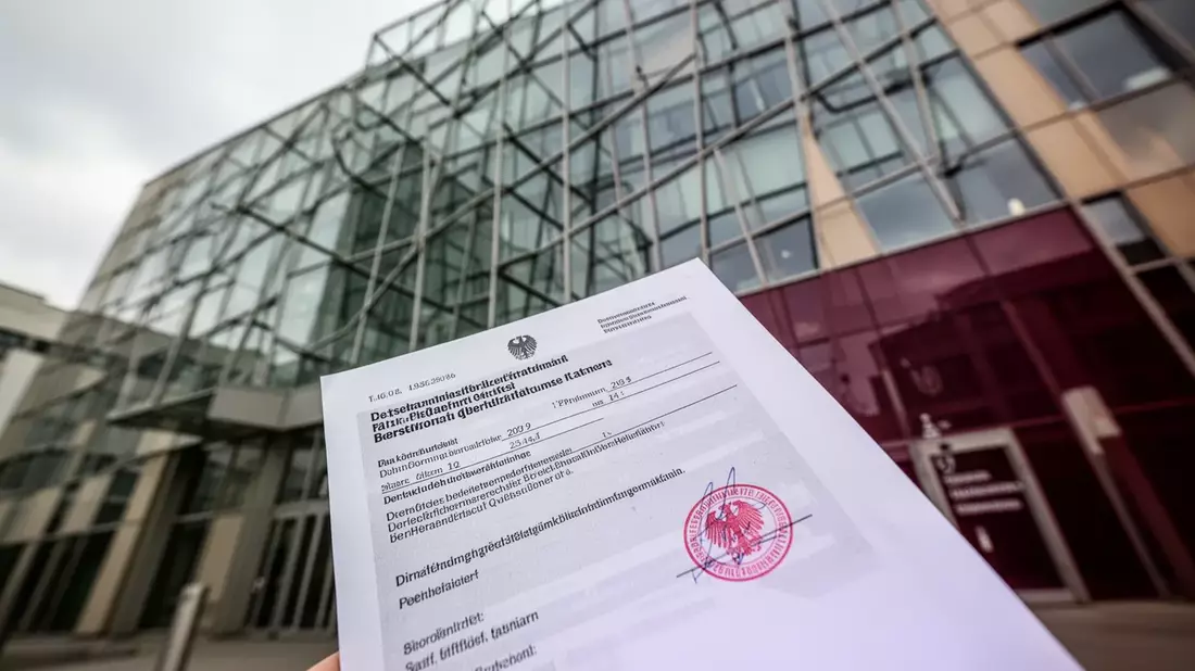 Steuerwende 2026: Abfindungen, E-Auto-Prämie und neue Rentenreform - Bild: über boerse-global.de