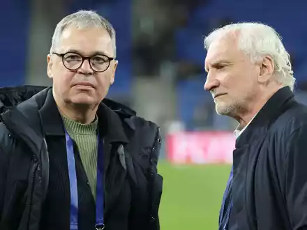 DFB-Geschäftsführer Andreas Rettig (links) und Sportdirektor Rudi Völler (Archivbild). - Foto: Christian Charisius/dpa