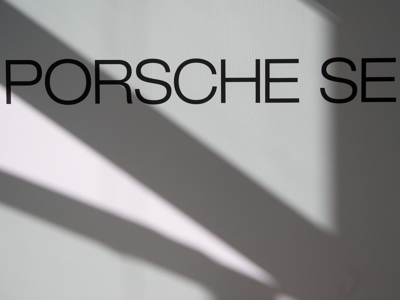 Porsche SE mit hohem Verlust. (Foto-Archiv) - Foto: Marijan Murat/dpa