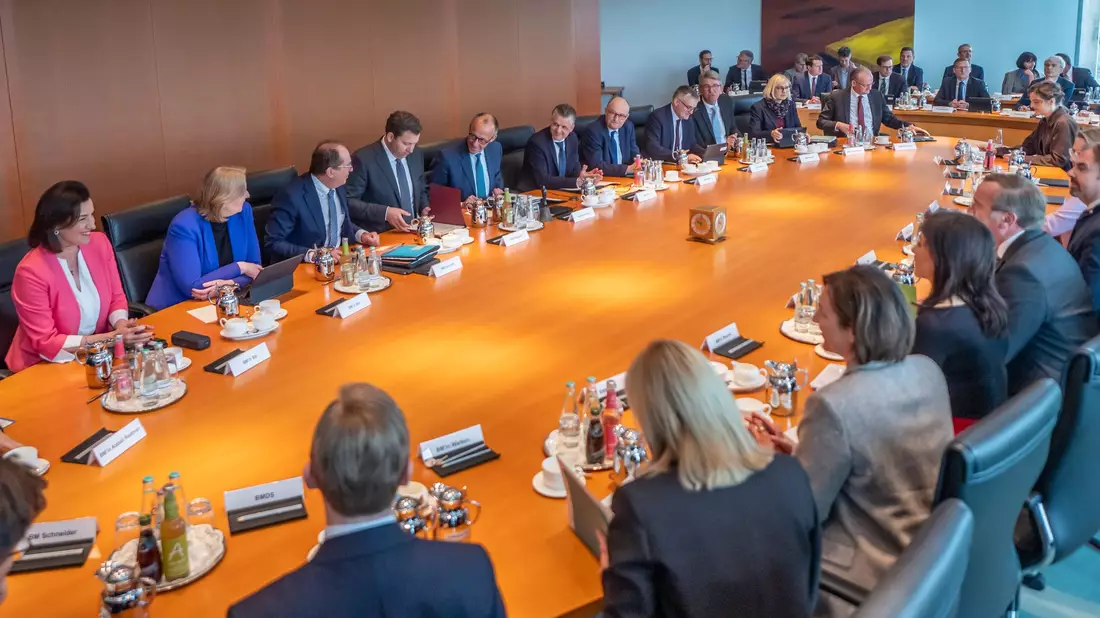 Der jetzt vom Kabinett beschlossene Gesetzentwurf zur internationalen Rechtshilfe in Strafsachen setzt teilweise Vorgaben der Europäischen Union um.  - Bild: Michael Kappeler/dpa