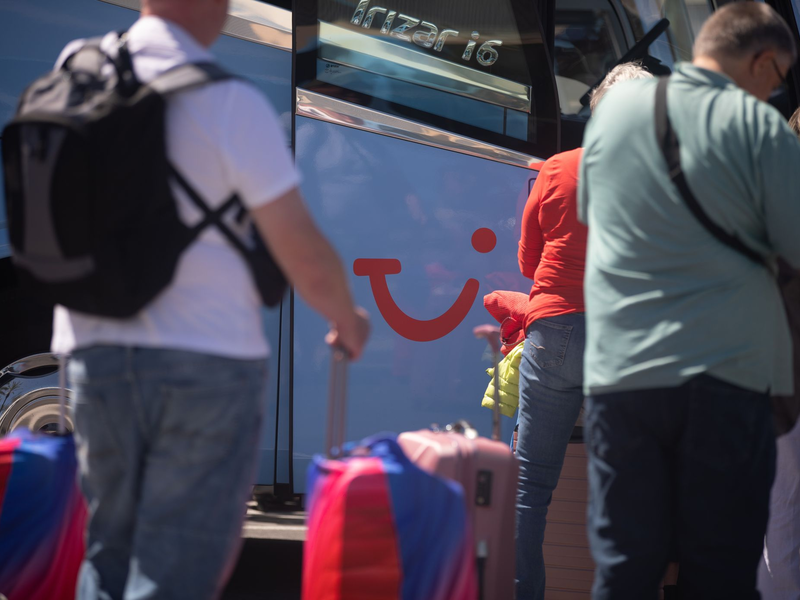Besonders gefragt sind bei Tui in diesem Sommer Reiseziele wie Spanien einschlieĂlich der Balearen und Kanaren. (Archivbild) - Foto: Clara Margais/dpa