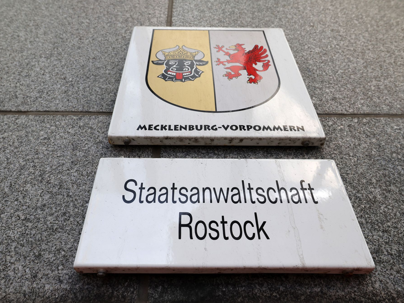 Die Staatsanwaltschaft Rostock ermittelt wegen des Vorwurfs der Falschaussage gegen den Vater des getöteten achtjährigen Fabian aus Güstrow. (Archivbild) - Foto: Bernd Wüstneck/dpa