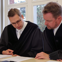 Die Rostocker Staatsanwaltschaft ermittelt nun gegen Fabians Vater wegen Falschaussage. (Archivfoto) - Foto: Bernd Wüstneck/dpa