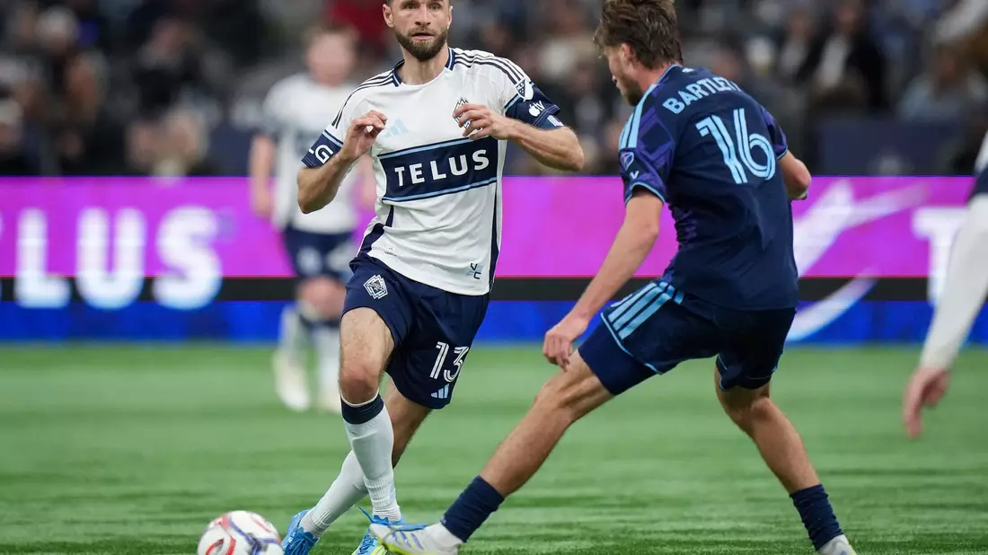 Thomas Müller (l) gehört zu den Spielern mit den höchsten Jahresgehältern in der MLS. (Archivbild) - Bild: DARRYL DYCK/The Canadian Press/AP/dpa