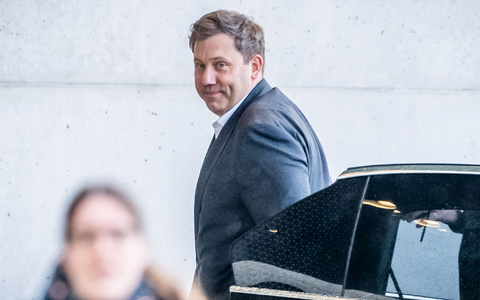 Die Ministerien sollen Finanzminister Klingbeil Sparkonzepte vorlegen. - Foto: Michael Kappeler/dpa