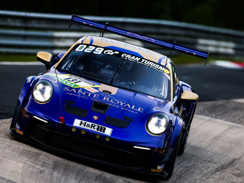 Vom Schnapsidee-Traum zum Nürburgring-Abenteuer: Der letzte Start von Santé Royale Racing - Foto: presseportal.de