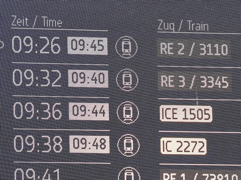 Anzeigetafel bei der Deutschen Bahn (Archiv) - Foto: via dts Nachrichtenagentur