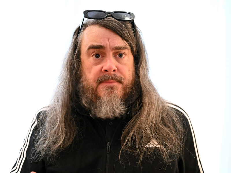Der Künstler Jonathan Meese trauert um seiner Mutter. (Archivbild) - Foto: Martin Schutt/dpa