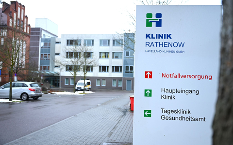 Ein Kinderarzt der Havelland-Kliniken wird wegen sexuellen Missbrauchs angeklagt. (Archivbild) - Foto: Elisa Schu/dpa