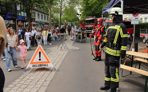 FW Hennef: Hennef hat Respekt - Der Helfertag - Foto: presseportal.de