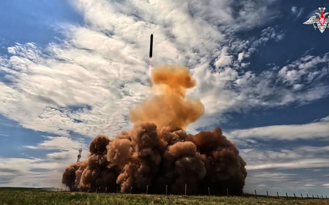 Demonstrativ testete Russland eine neue Atomrakete.  - Foto: Uncredited/Russian Defense Ministry Press Service/AP/dpa