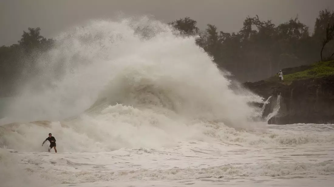 Ein El Nino kann heftige Stürme und Regenfälle, aber auch außergewöhnliche Dürren bringen. - Bild: Eugene Tanner/AP/dpa