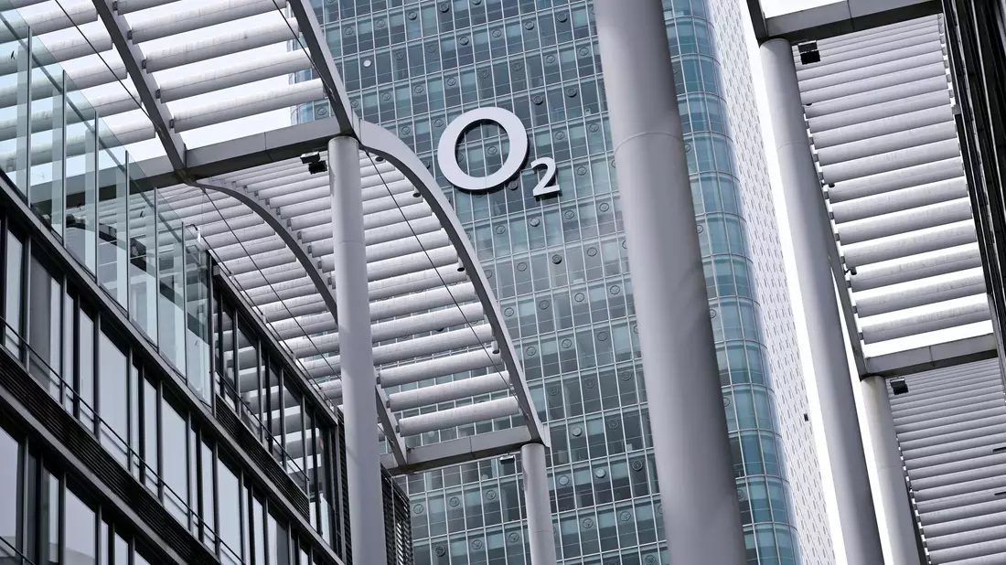 Blick auf die O2-Zentrale in München.  - Bild: Sven Hoppe/dpa